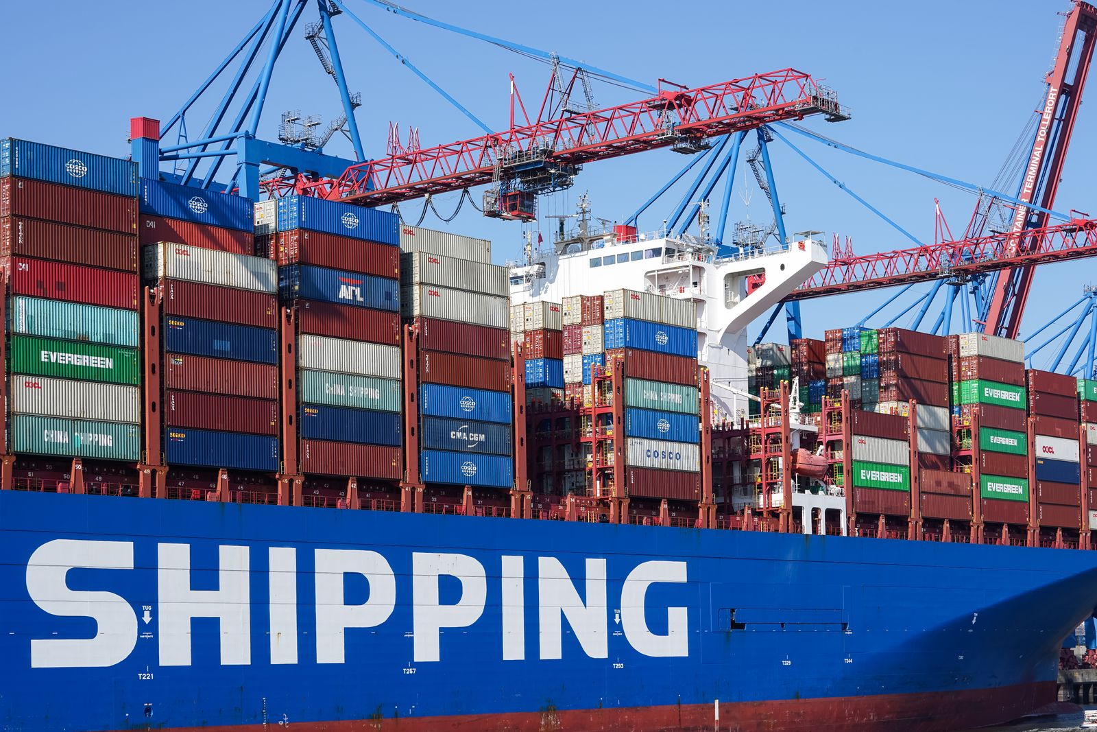 Container ship at Hamburg freight terminal